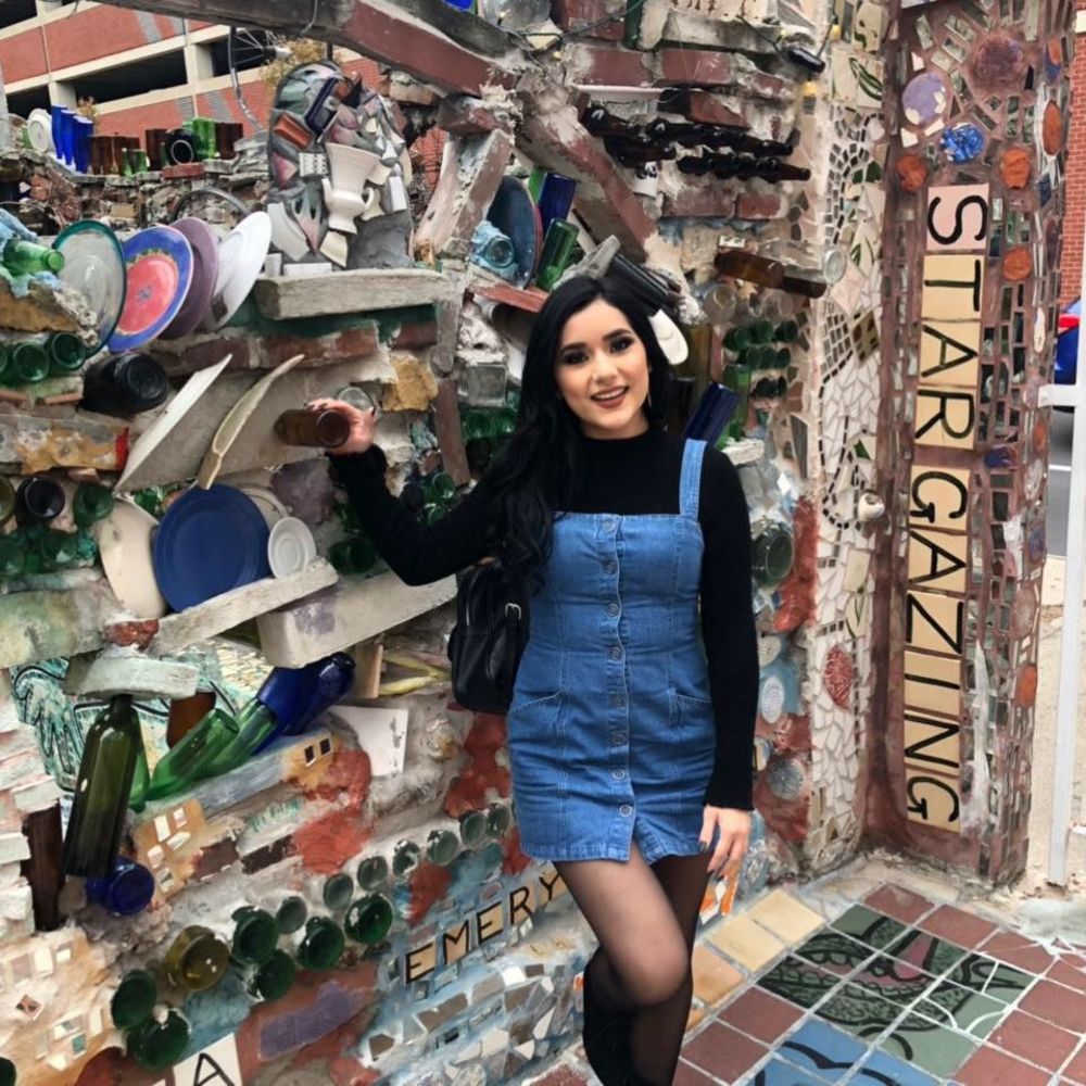 Meet your Posher, Raquel